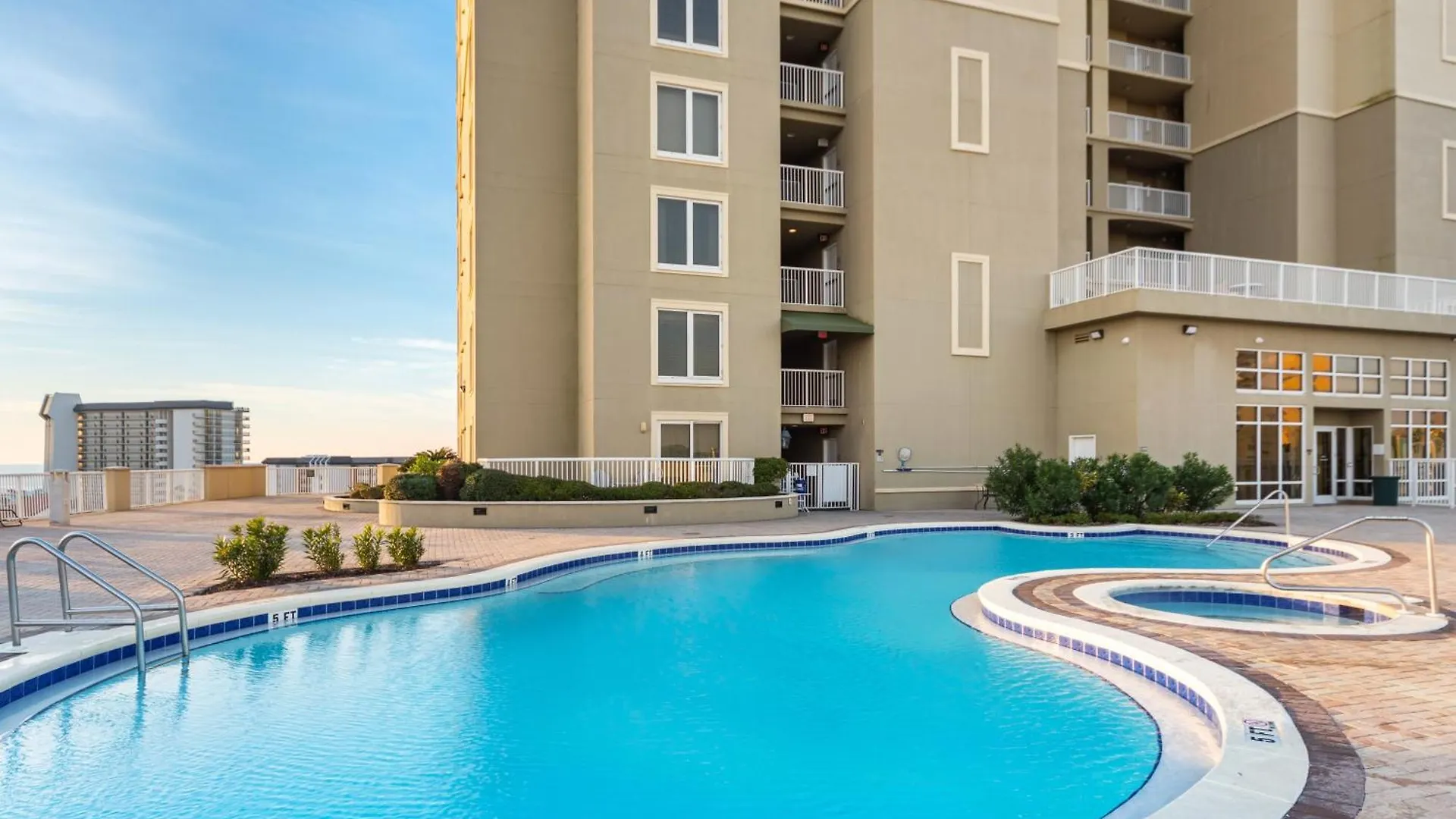 Grand Panama Beach Resort - The Grand 201 - Sunny Shores Panama City Beach